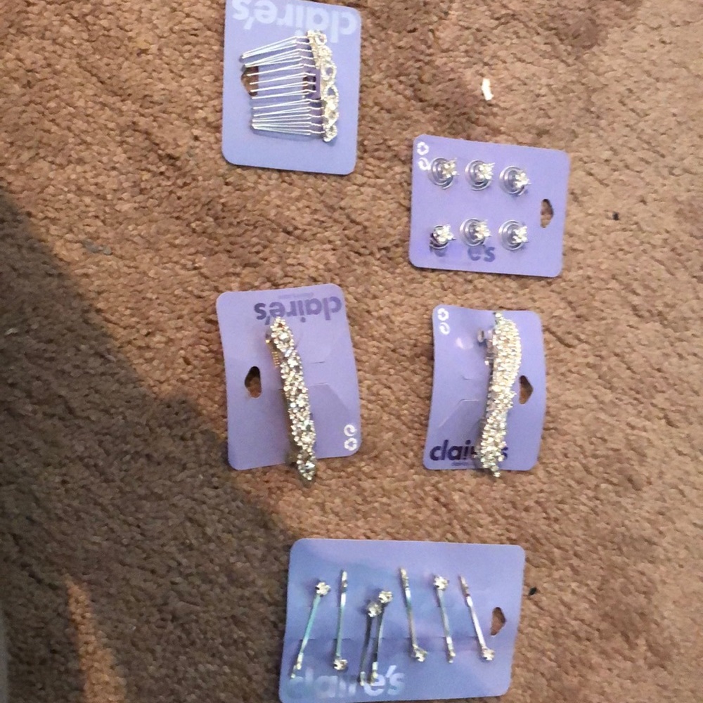 Claire’s hair clips